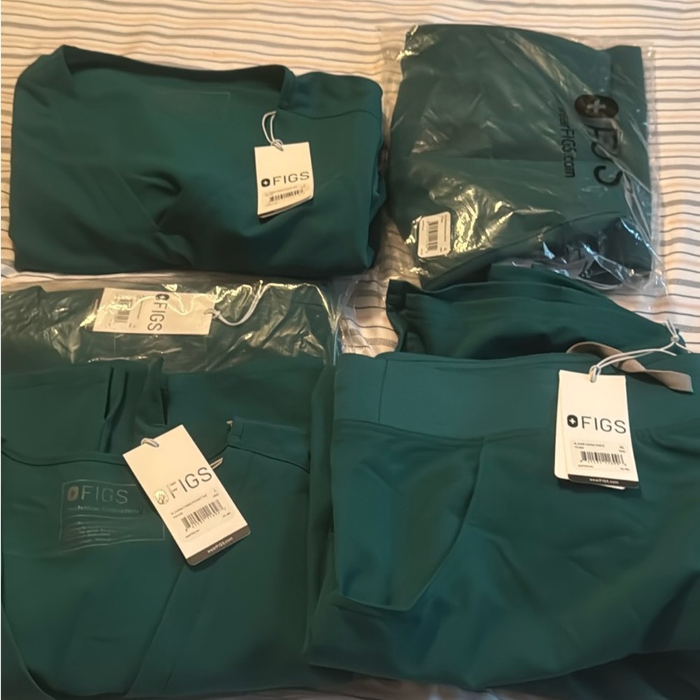 Figs Green Track Pants & Joggers